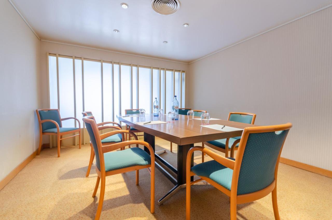 Hotel Roma Lisbon Bagian luar foto