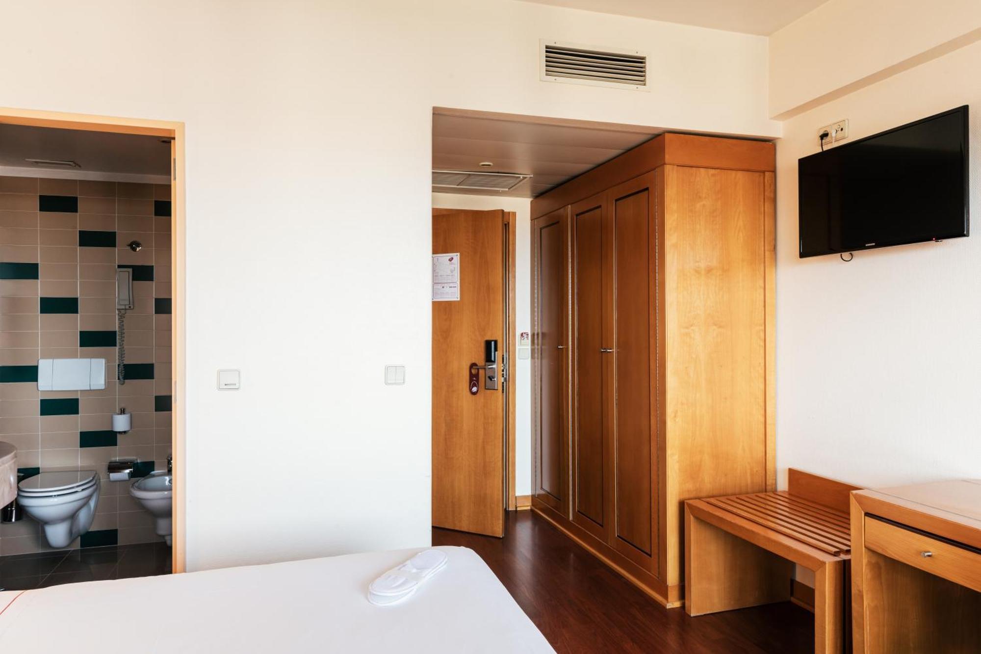 Hotel Roma Lisbon Bagian luar foto